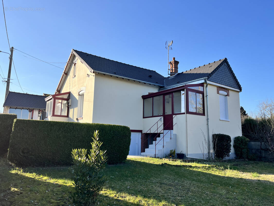 Maison à NOGENT-SUR-VERNISSON