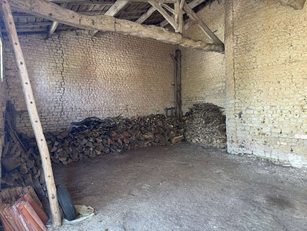 Maison à SEGONZAC