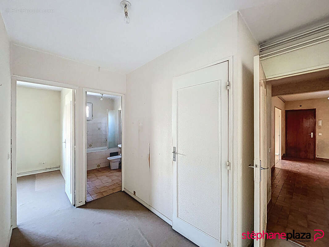 Appartement à LYON-8E