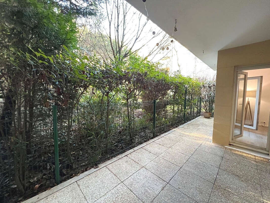 Appartement à SURESNES