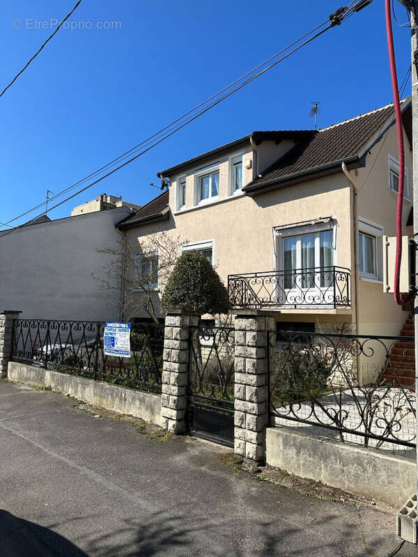 Maison à ROMAINVILLE