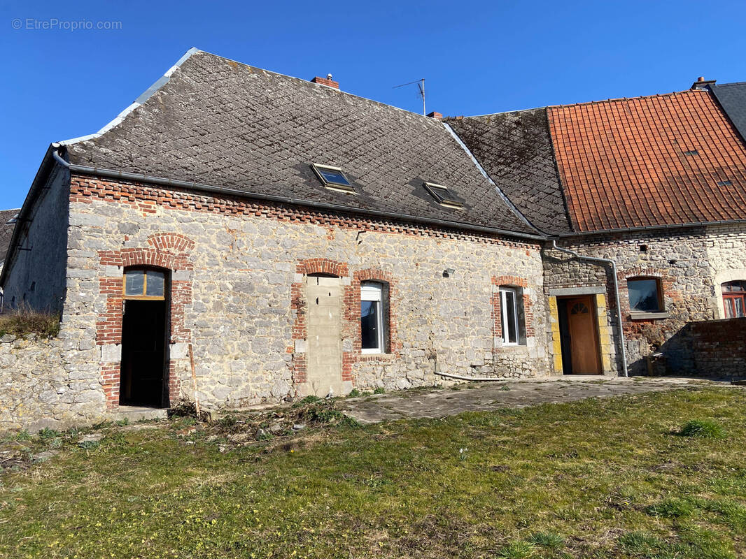 Maison à COUSOLRE