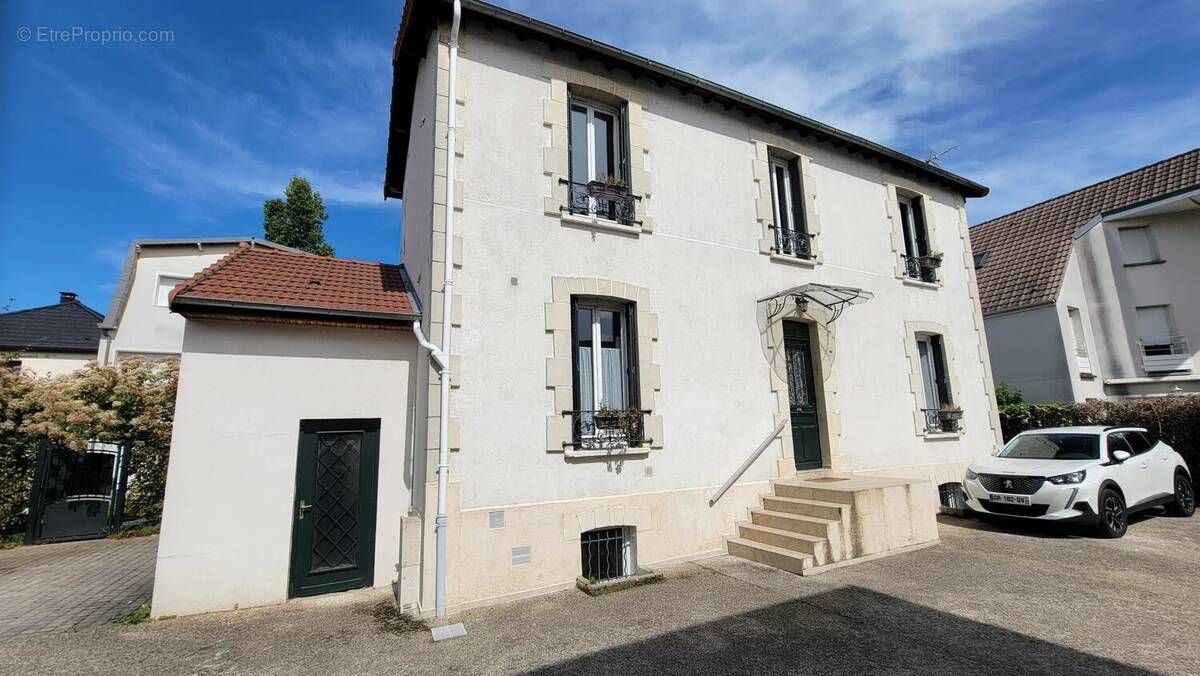 Maison à COLOMBES