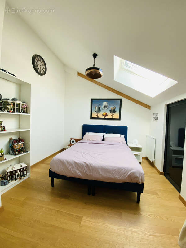 Appartement à CRAPONNE