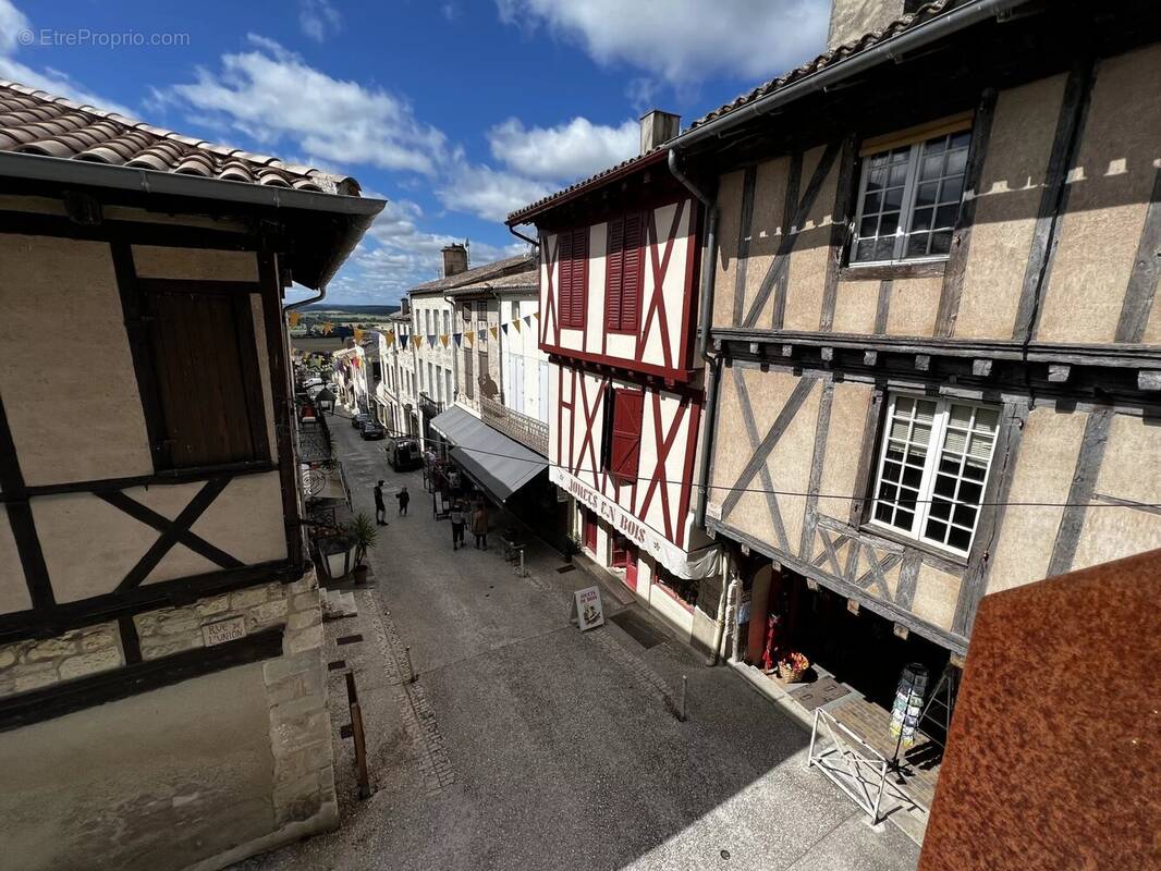 Appartement à MONFLANQUIN