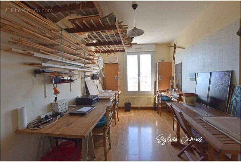 Appartement à SAINT-GENEST-LERPT