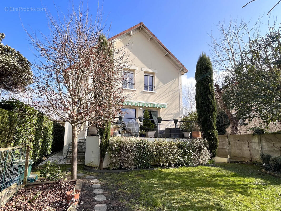Maison à LE VESINET
