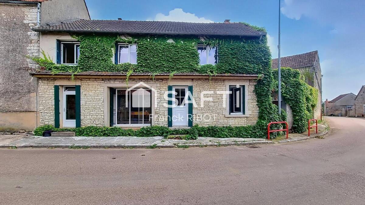 Photo 1 - Maison à NOYERS
