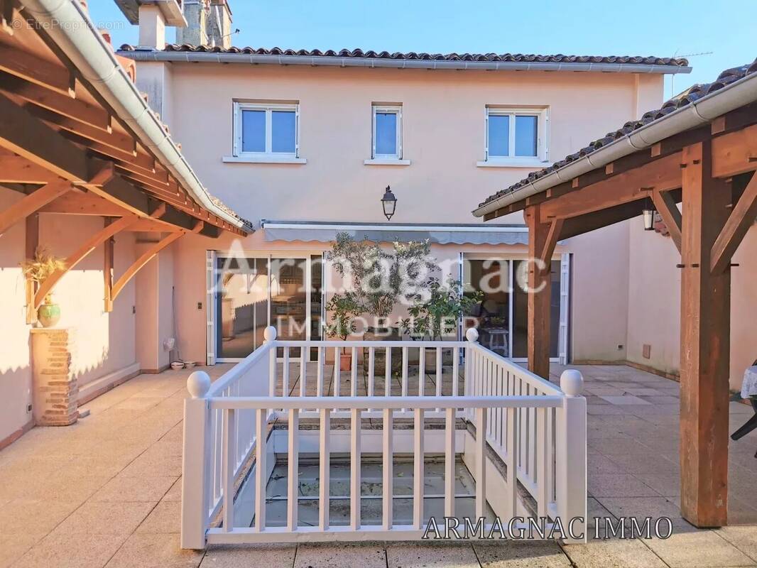 Maison à EAUZE