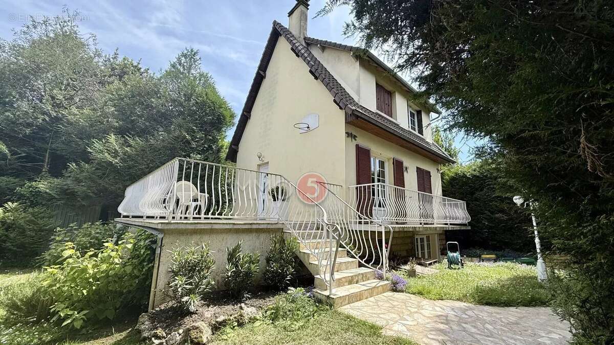 Maison à CLICHY-SOUS-BOIS