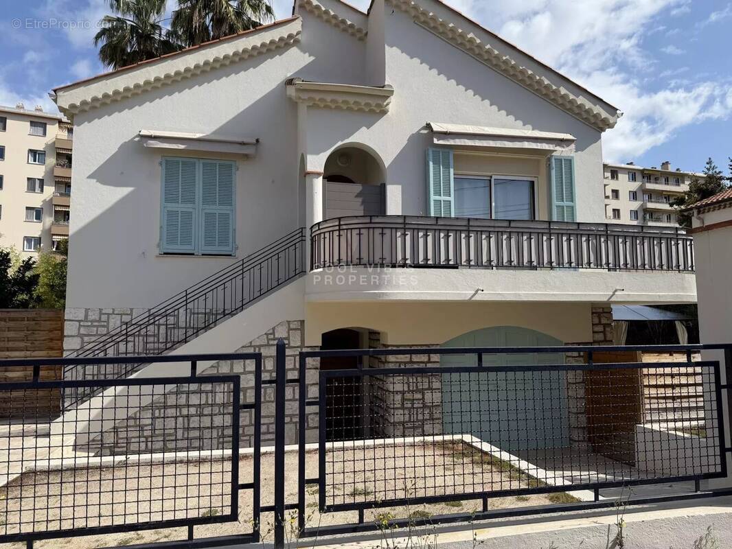Appartement à CAGNES-SUR-MER