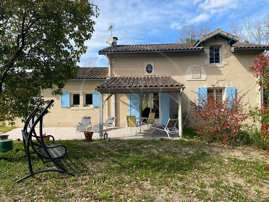 Maison à GENSAC