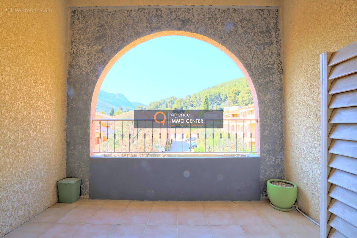 Appartement à LA VALETTE-DU-VAR