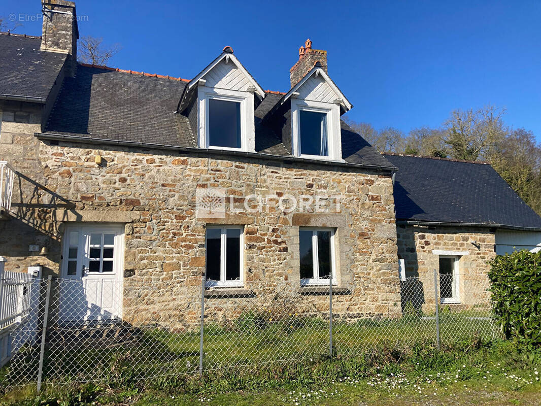 Maison à MONT-DOL