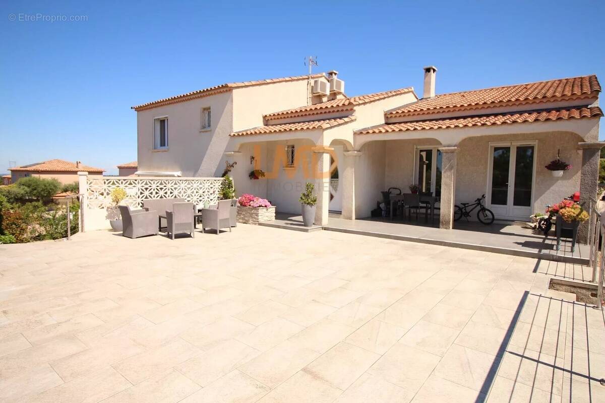 Maison à ENSUES-LA-REDONNE