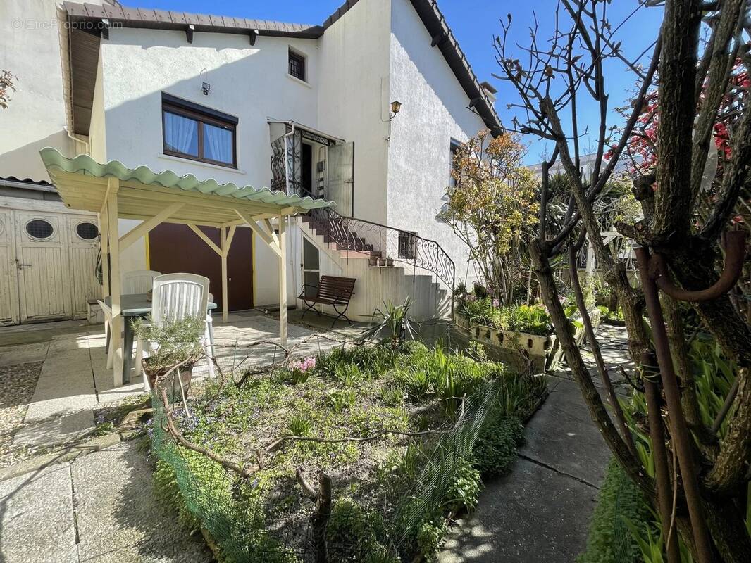 Maison à ROMAINVILLE