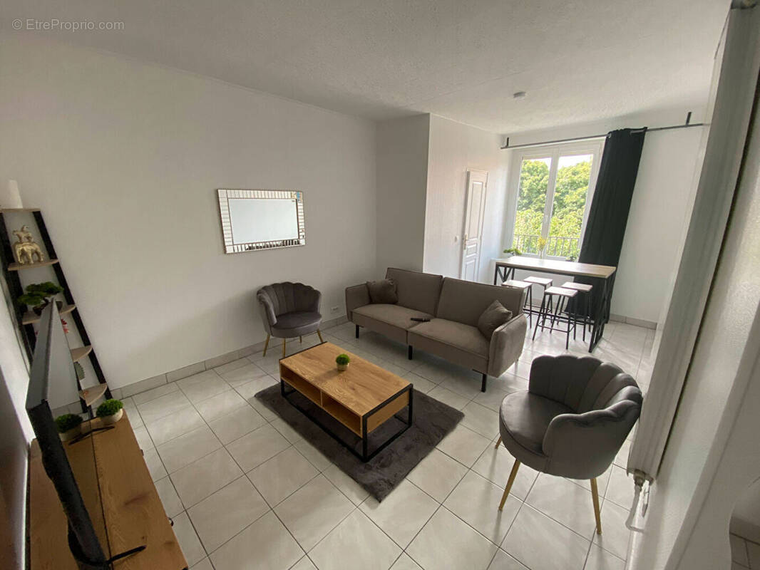 Appartement à SAINT-ETIENNE