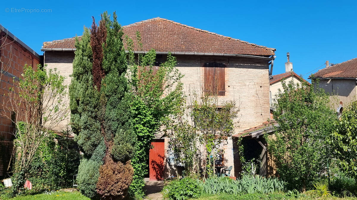 Maison à L&#039;ISLE-EN-DODON