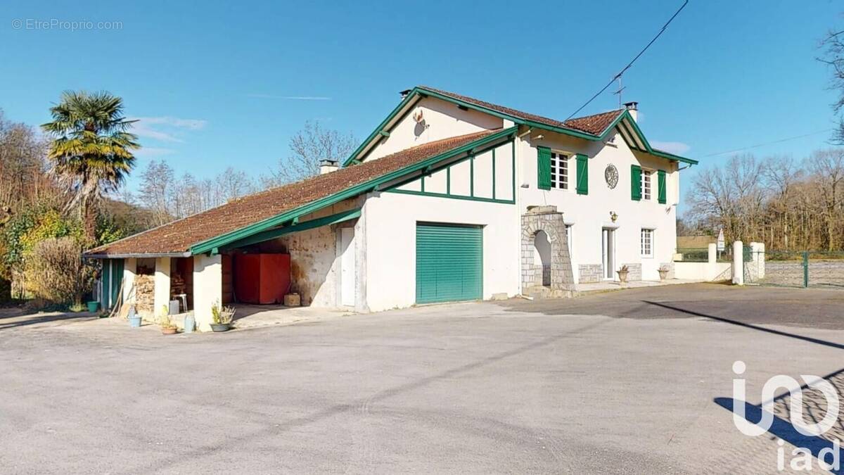 Photo 1 - Maison à POUILLON