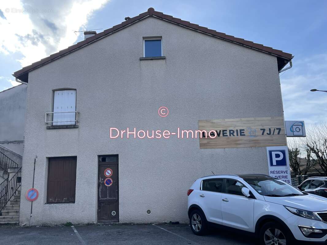 Appartement à UNIEUX