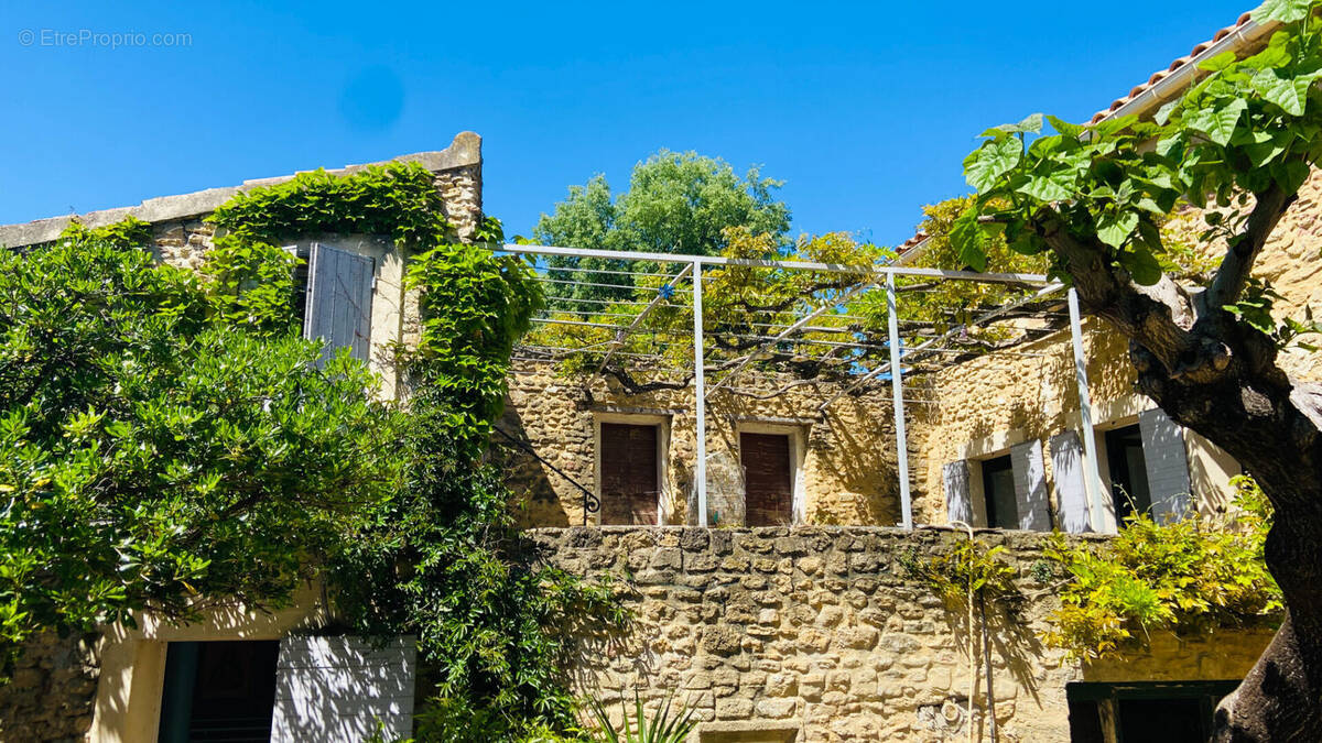 Photo 1 - Maison à COURTHEZON