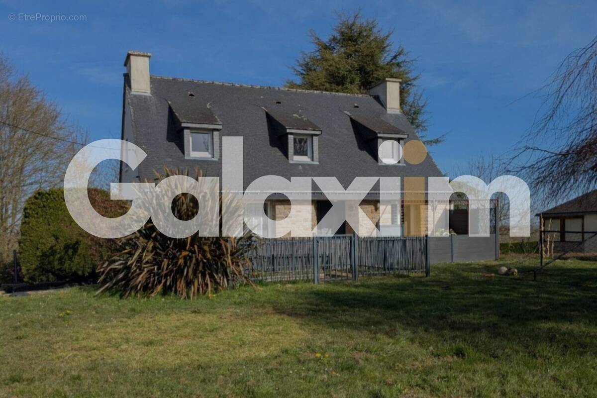 Maison à JOSSELIN
