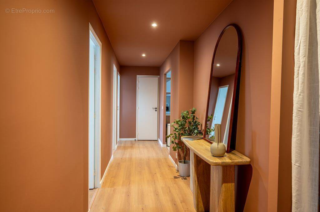 Photo 1 - Appartement à PARIS-11E