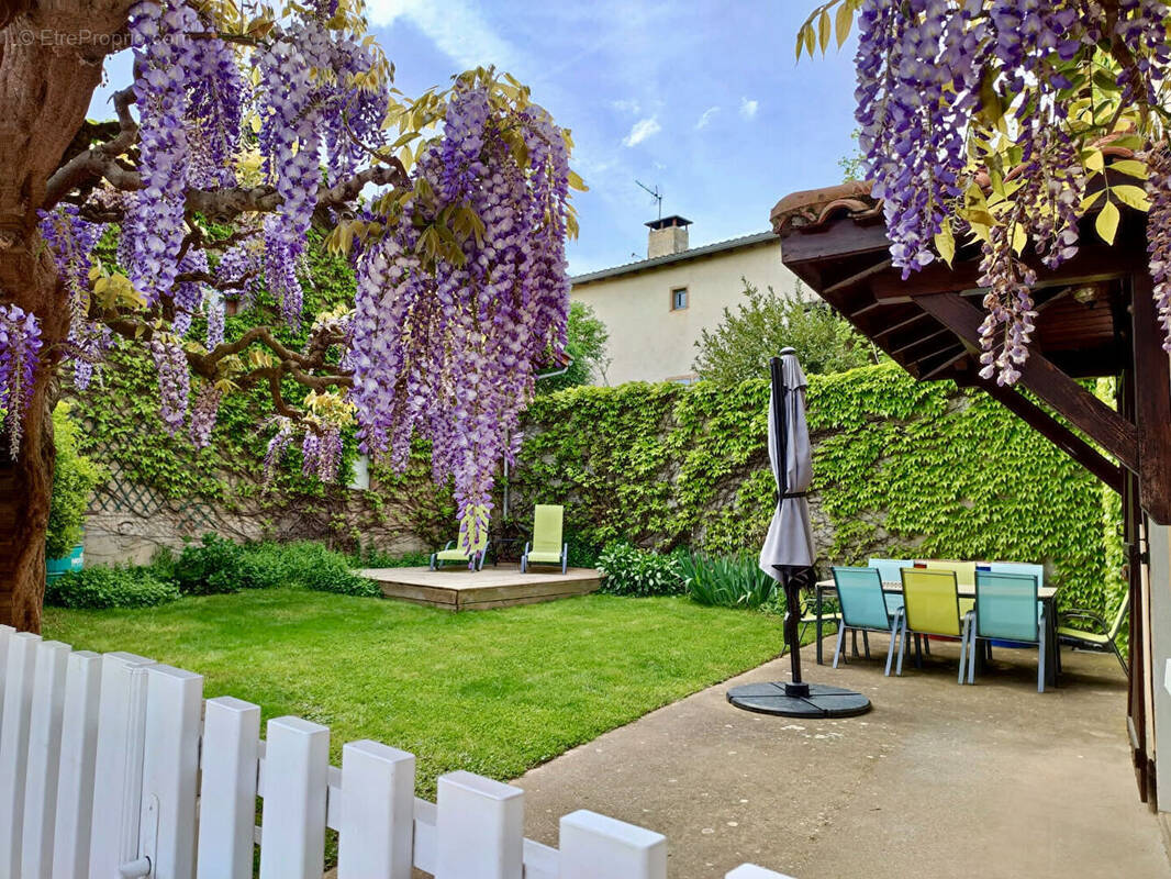 Maison à CHASSELAY