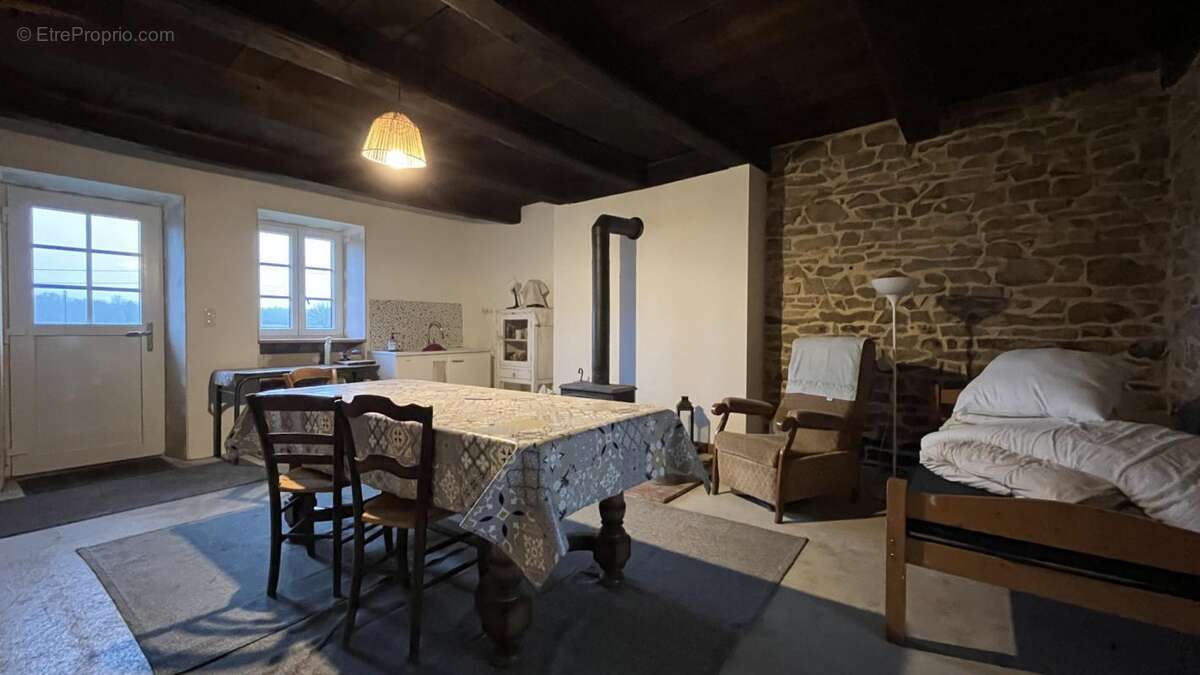 Maison à AUXY