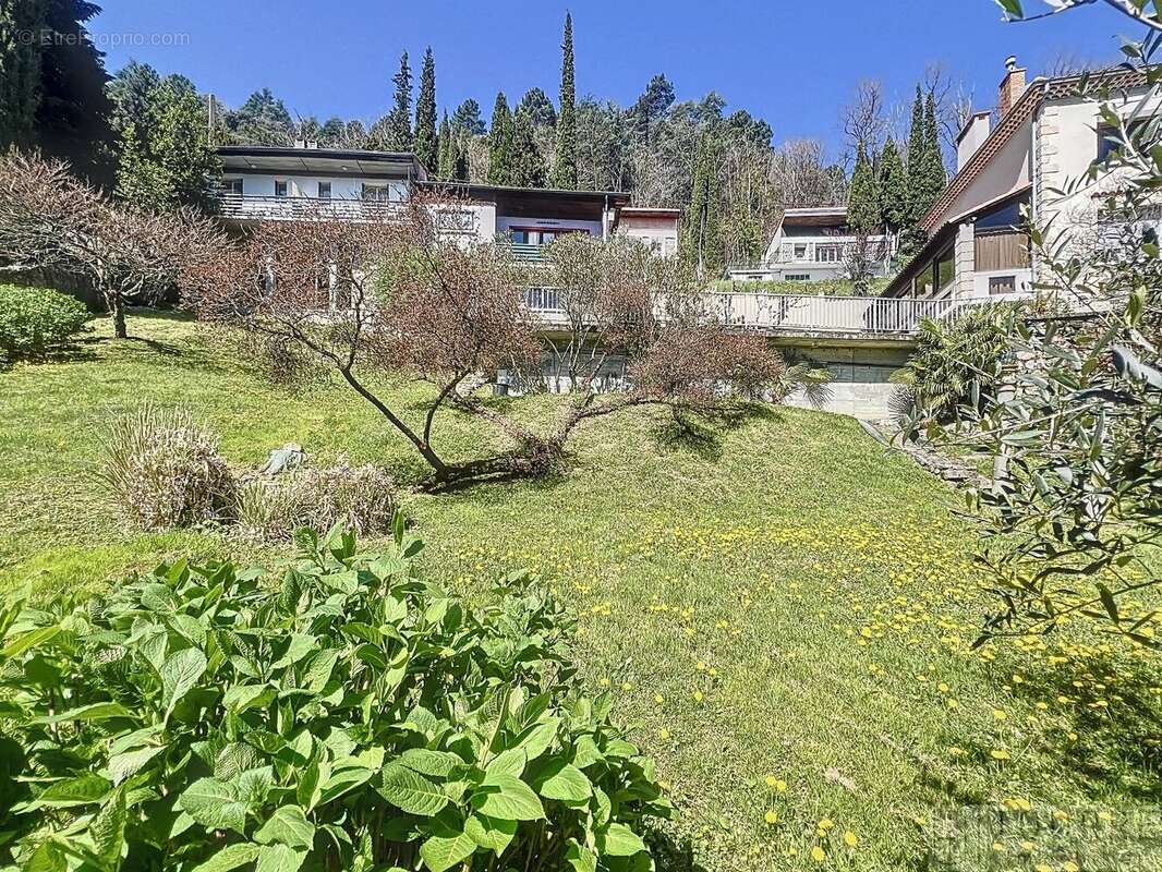 Maison à VALS-LES-BAINS