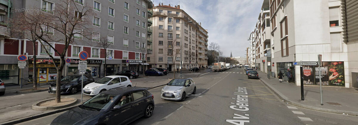 Parking à VILLEURBANNE
