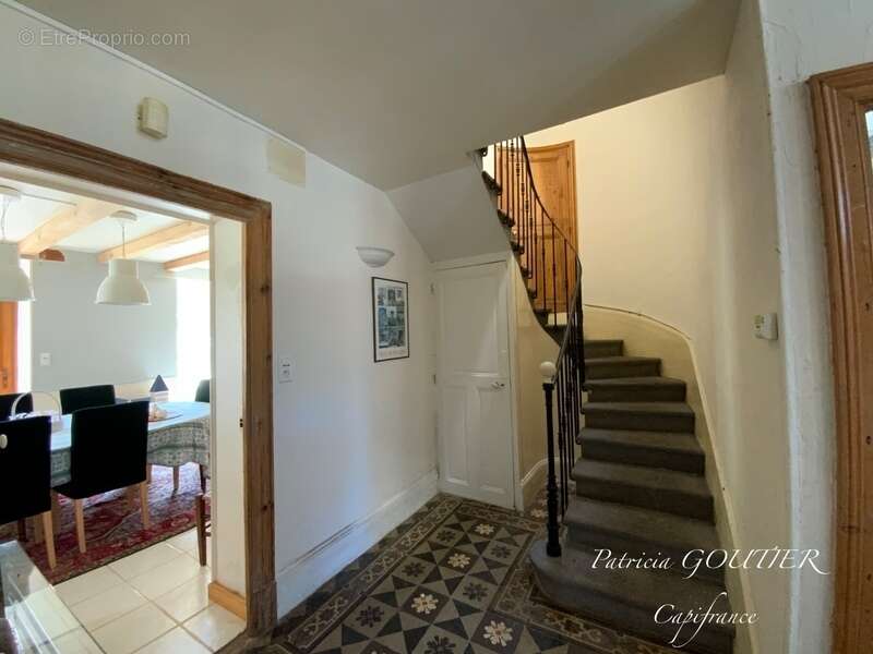 Maison à NOIRETABLE