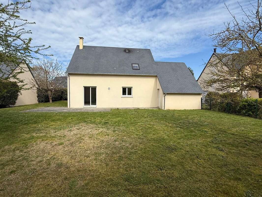 Maison à MATHIEU