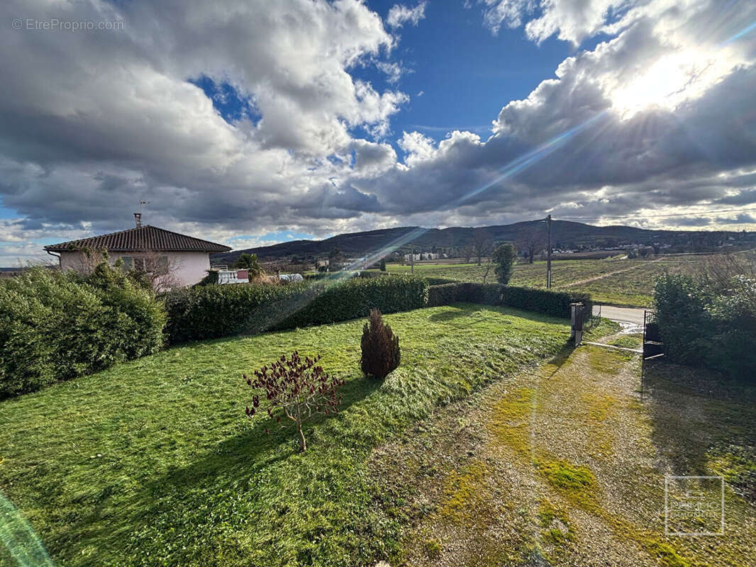 Maison à CHASSELAY