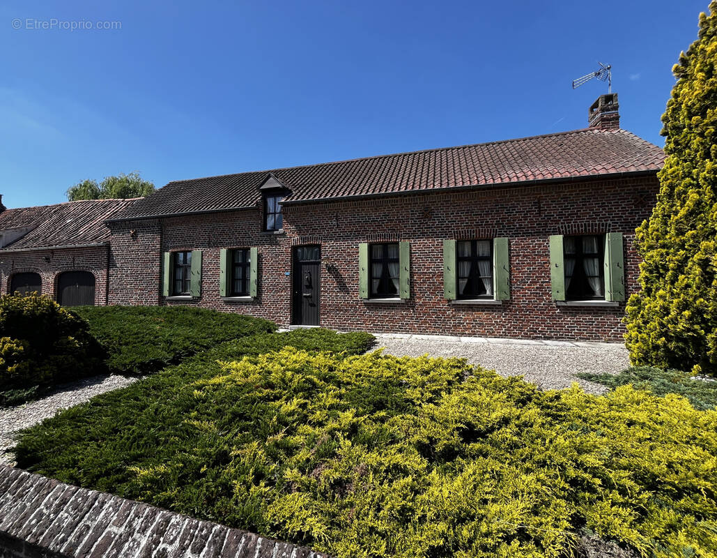 Maison à FLINES-LES-MORTAGNE