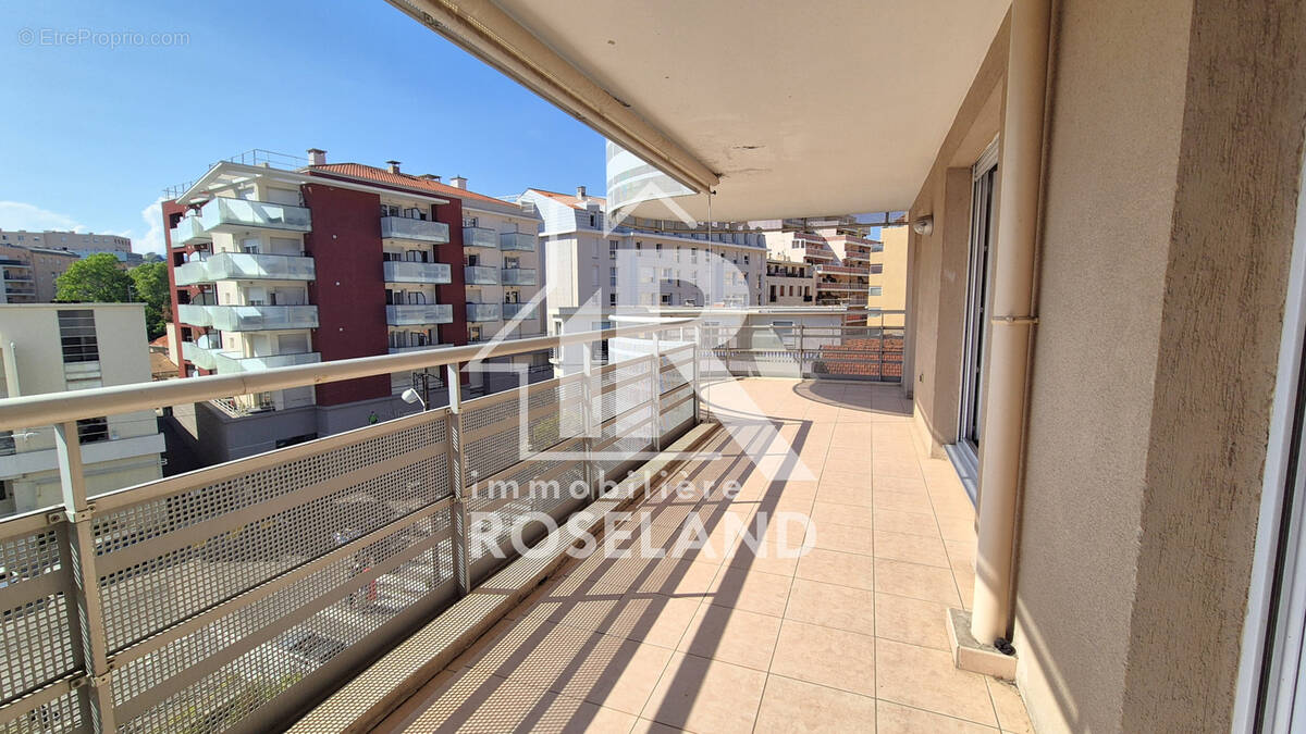 Appartement à NICE