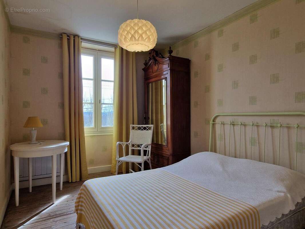 20250320145155 - Maison à LE BUGUE