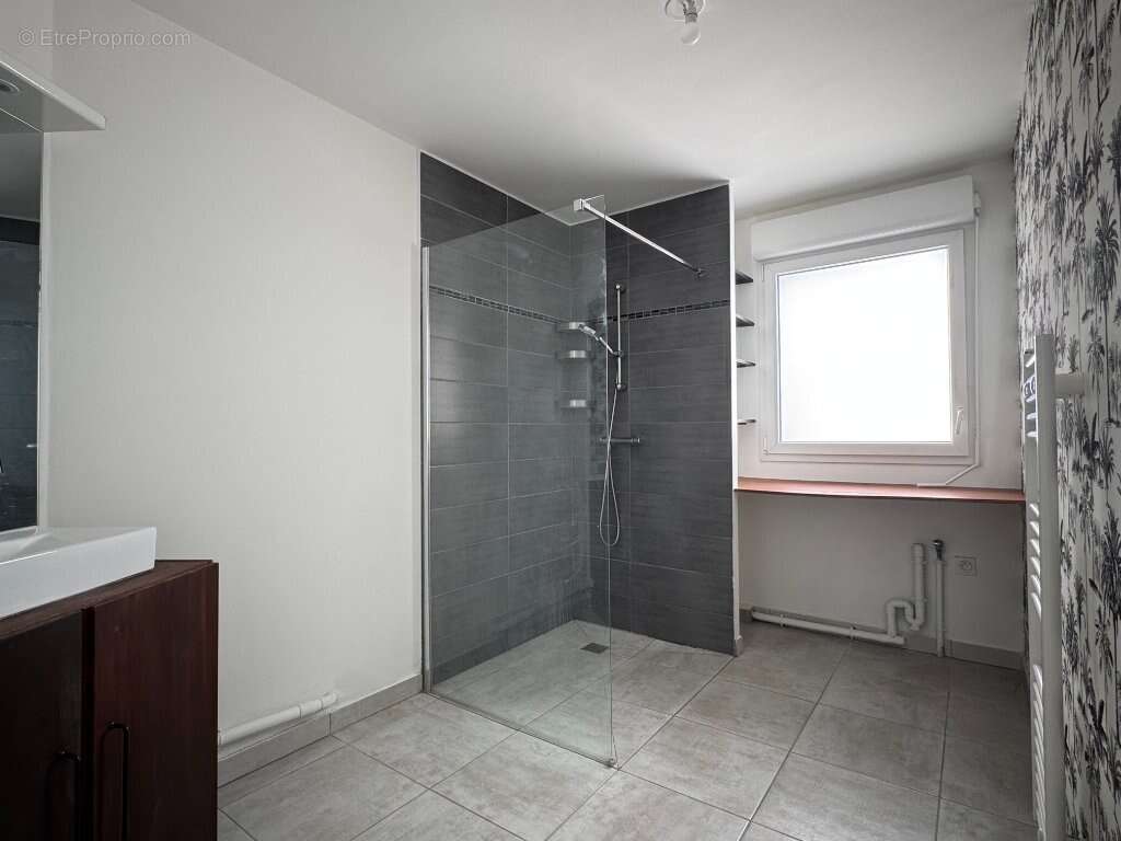 Appartement à LA MADELEINE