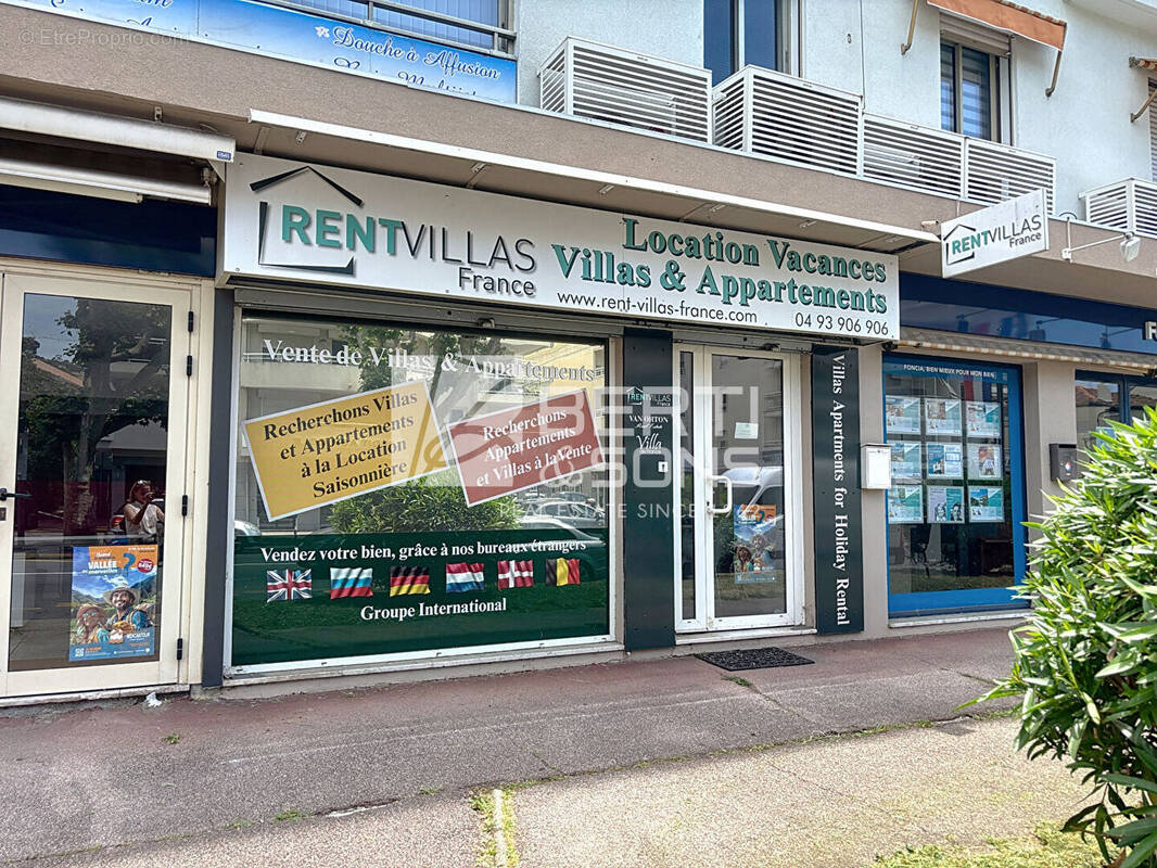 Commerce à MANDELIEU-LA-NAPOULE