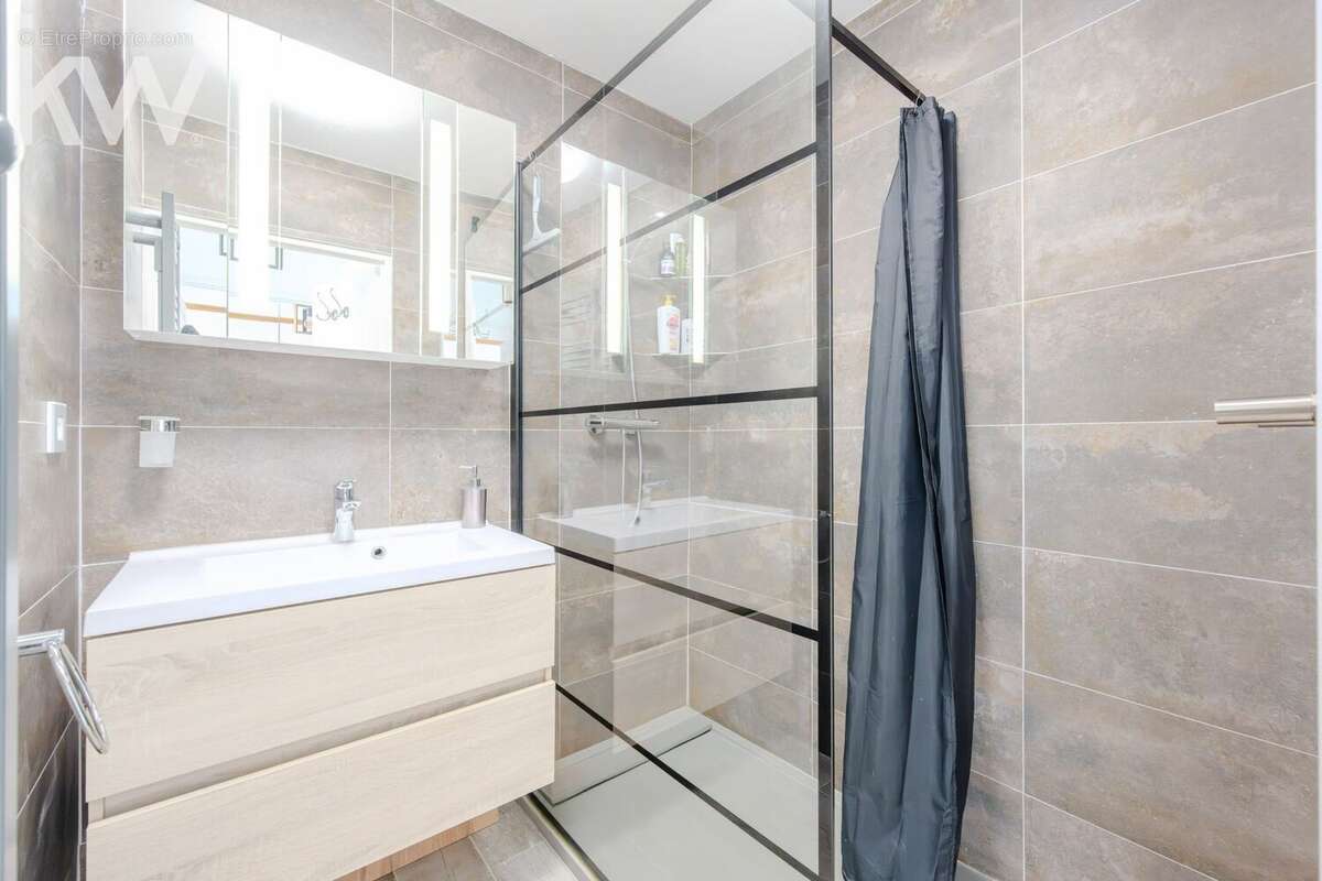 Appartement à HYERES