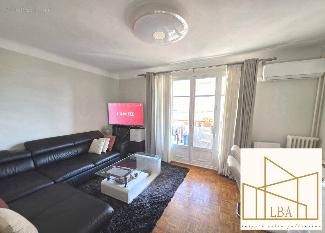 Appartement à MARSEILLE-6E