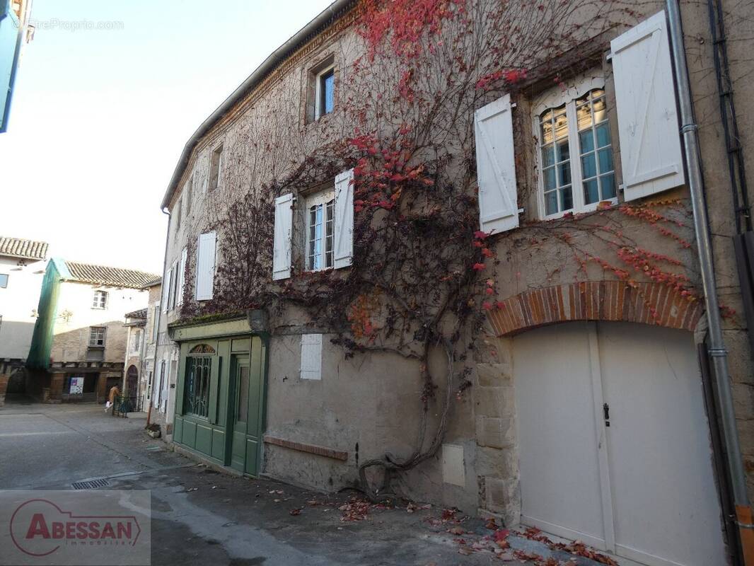 Maison à MONESTIES