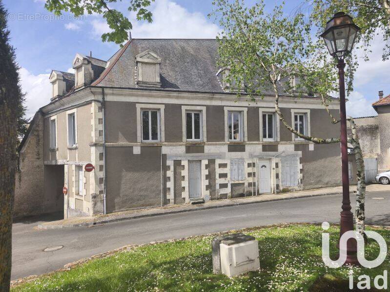 Photo 1 - Maison à MIREBEAU