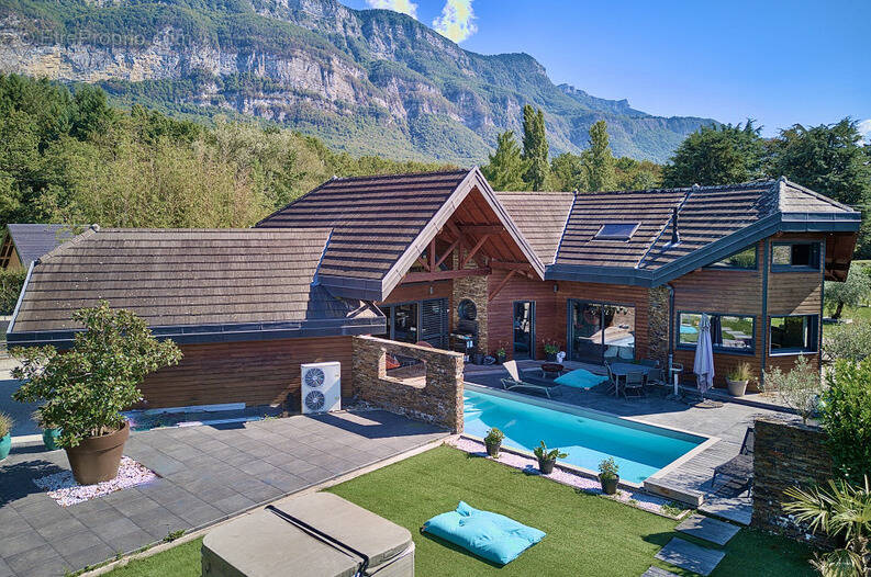 Maison à DRUMETTAZ-CLARAFOND