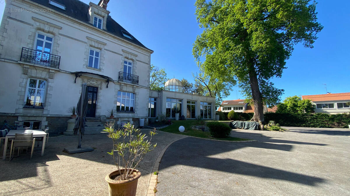 Maison à SAINT-SEBASTIEN-SUR-LOIRE