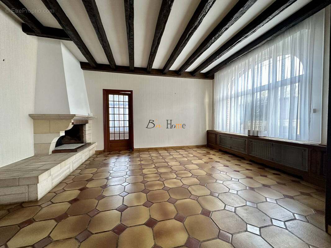 Maison à CROISILLES