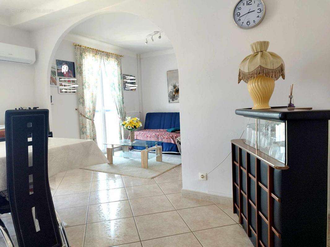 Appartement à PORT-DE-BOUC