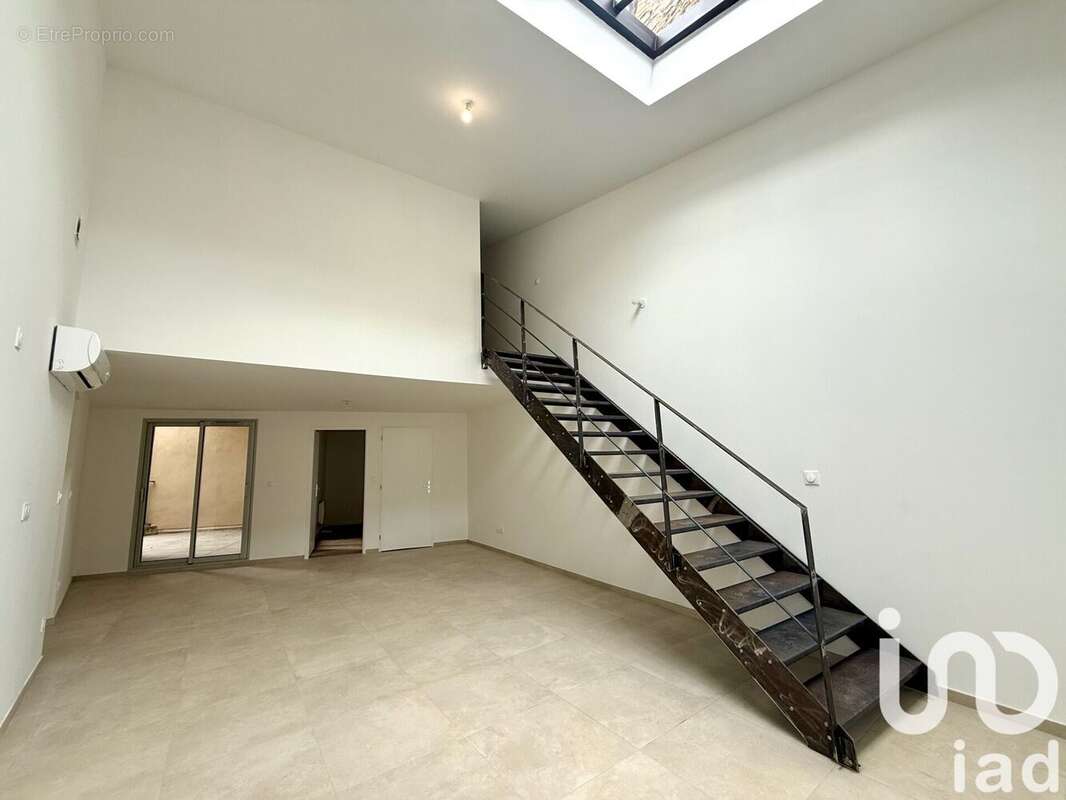 Photo 2 - Appartement à SUZE-LA-ROUSSE
