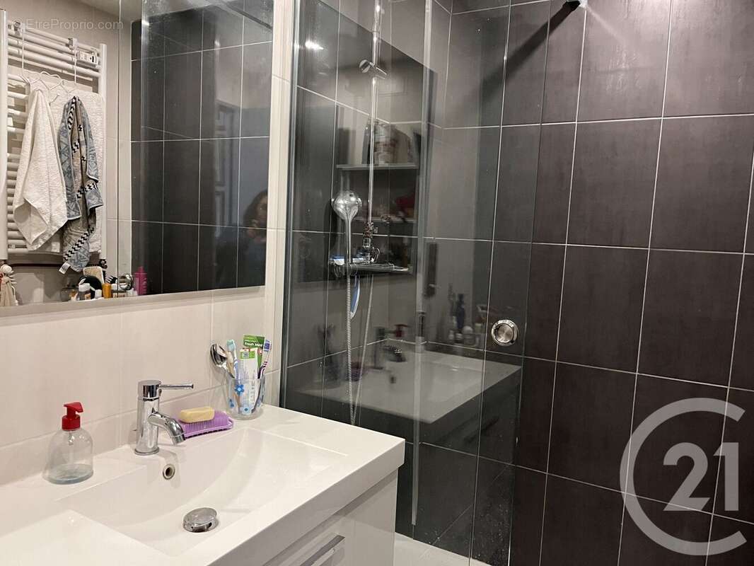 Appartement à SAINT-MAUR-DES-FOSSES