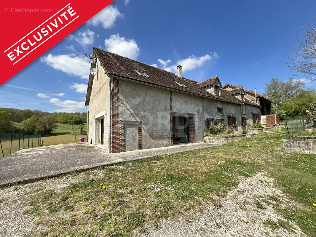 Maison à TOUCY